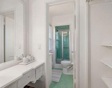9645 W Olympic Boulevard - Photo Thumbnail 11