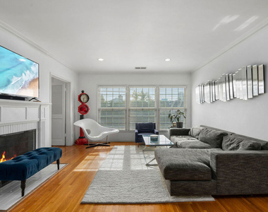9645 W Olympic Boulevard - Photo Thumbnail 3