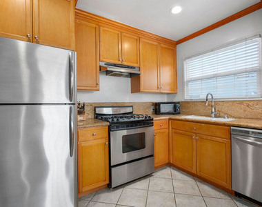 9645 W Olympic Boulevard - Photo Thumbnail 8