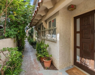 848 15th Street - Photo Thumbnail 3