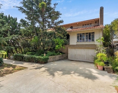 848 15th Street - Photo Thumbnail 1
