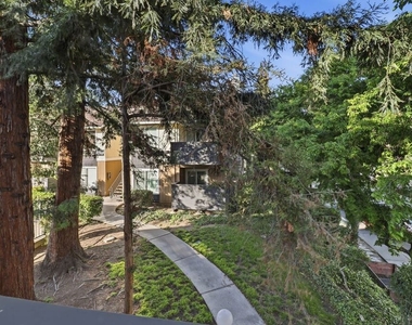 2511 Easton Place - Photo Thumbnail 21