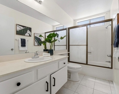 25930 Narbonne Avenue - Photo Thumbnail 14