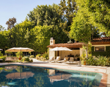 902 N Whittier Drive - Photo Thumbnail 13