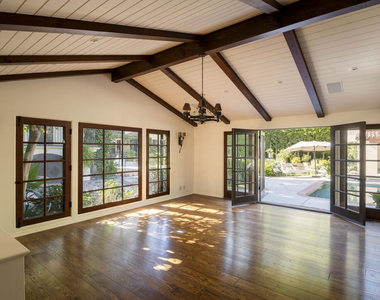 902 N Whittier Drive - Photo Thumbnail 21