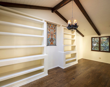 902 N Whittier Drive - Photo Thumbnail 29