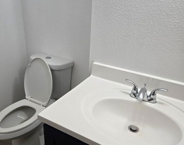 15251 Mystic Street - Photo Thumbnail 7