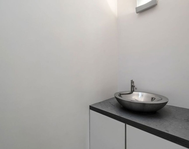 3944 Cody Road - Photo Thumbnail 21