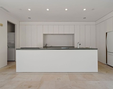 3944 Cody Road - Photo Thumbnail 3