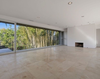 3944 Cody Road - Photo Thumbnail 2