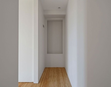3944 Cody Road - Photo Thumbnail 18