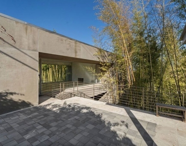 3944 Cody Road - Photo Thumbnail 23