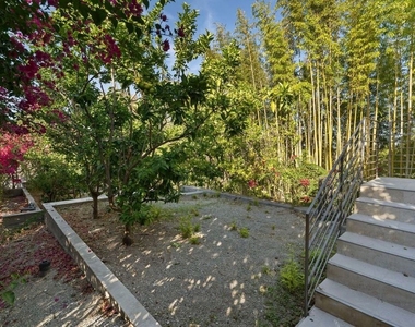 3944 Cody Road - Photo Thumbnail 30