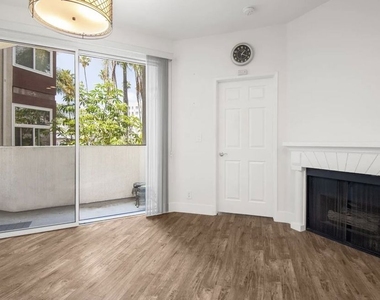 620 S Gramercy Place - Photo Thumbnail 12