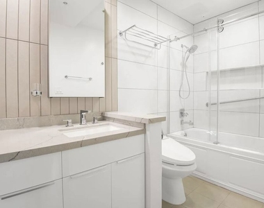 620 S Gramercy Place - Photo Thumbnail 10