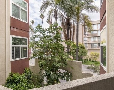 620 S Gramercy Place - Photo Thumbnail 13