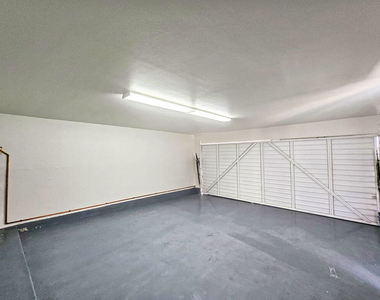 1341 N Keystone Street - Photo Thumbnail 20