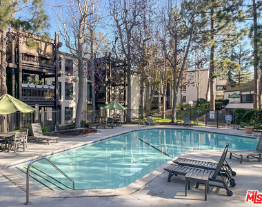 7777 W 91st Street - Photo Thumbnail 22
