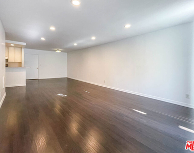 7777 W 91st Street - Photo Thumbnail 2