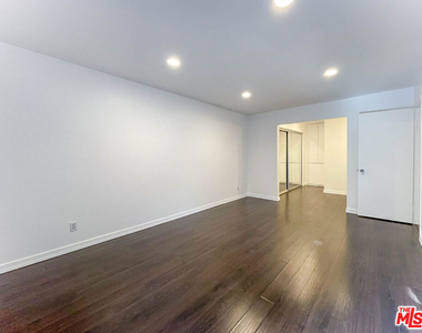 7777 W 91st Street - Photo Thumbnail 9