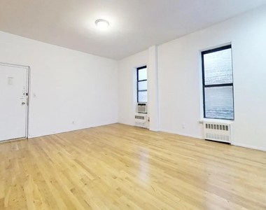1297 Lexington Avenue - Photo Thumbnail 6