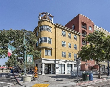 1601 India St - Photo Thumbnail 10