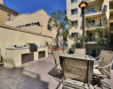 1601 India St - Photo Thumbnail 2