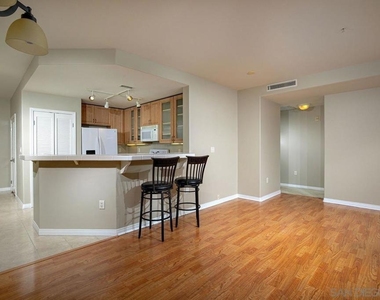 1601 India St - Photo Thumbnail 3
