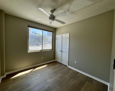1601 India St - Photo Thumbnail 15