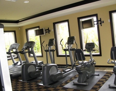 8807 N Promenade Pl - Photo Thumbnail 10