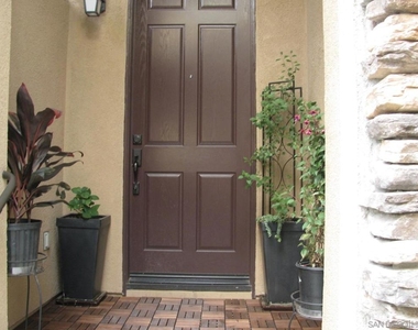8807 N Promenade Pl - Photo Thumbnail 1