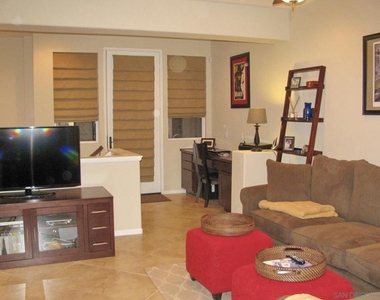 8807 N Promenade Pl - Photo Thumbnail 2