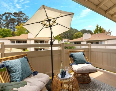 8811 Gilman Dr - Photo Thumbnail 3