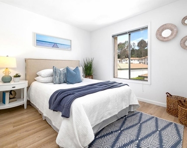 8811 Gilman Dr - Photo Thumbnail 5