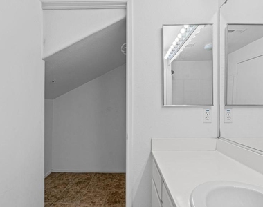 1338 Nicolette Ave - Photo Thumbnail 11