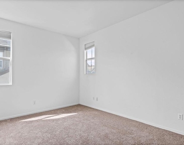 1338 Nicolette Ave - Photo Thumbnail 16