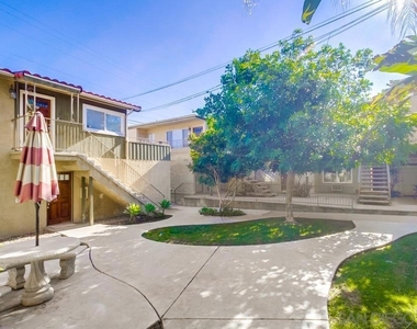 3769 Wilson Ave - Photo Thumbnail 5
