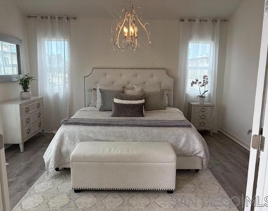 2675 Roosevelt St - Photo Thumbnail 31