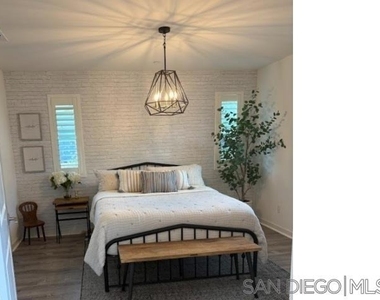 2675 Roosevelt St - Photo Thumbnail 32