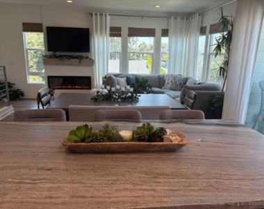 2675 Roosevelt St - Photo Thumbnail 18