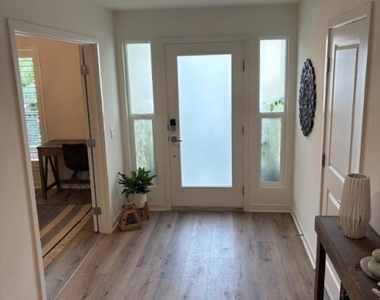 2675 Roosevelt St - Photo Thumbnail 8
