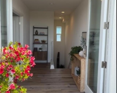 2675 Roosevelt St - Photo Thumbnail 14