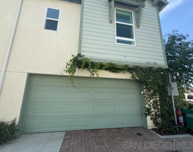 2675 Roosevelt St - Photo Thumbnail 1