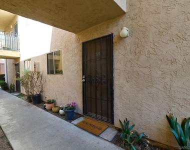 1051 Rock Springs Rd - Photo Thumbnail 14