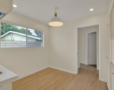 12754 Addison Street - Photo Thumbnail 17