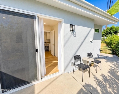8324 Bardwell Avenue - Photo Thumbnail 19