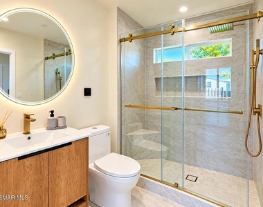 8324 Bardwell Avenue - Photo Thumbnail 17