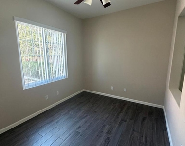 4944 Monument Street - Photo Thumbnail 7