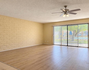 34554 Calle Las Palmas - Photo Thumbnail 2