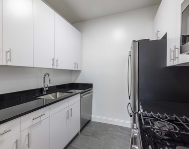 75 West Street - Photo Thumbnail 2